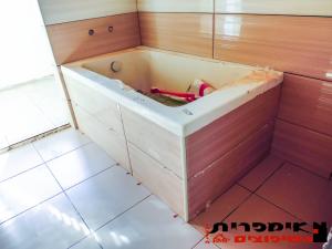 Полный ремонт в Хайфе ванной комнаты и установка ваннy